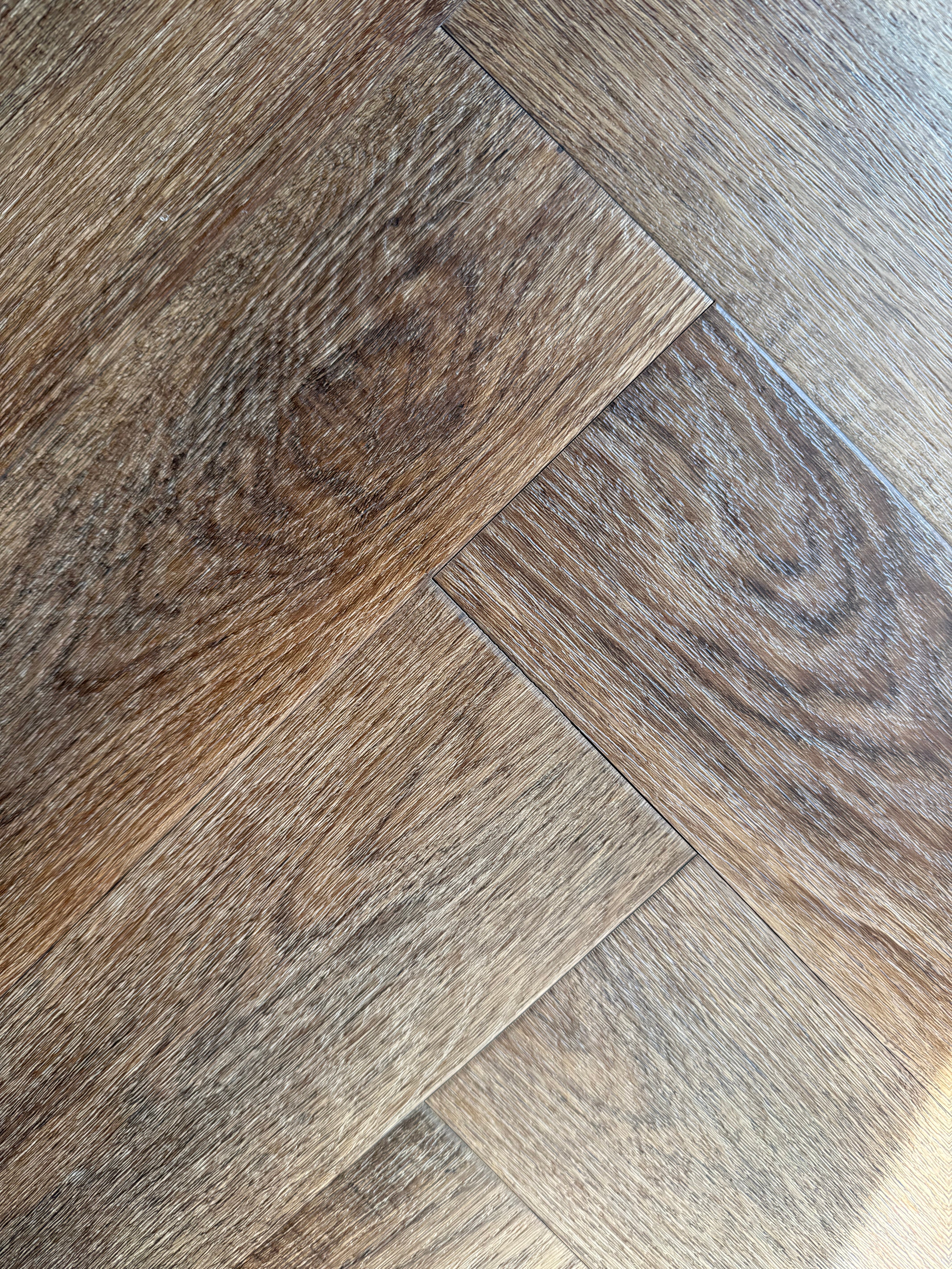 Tudor Oak Herringbone LVT