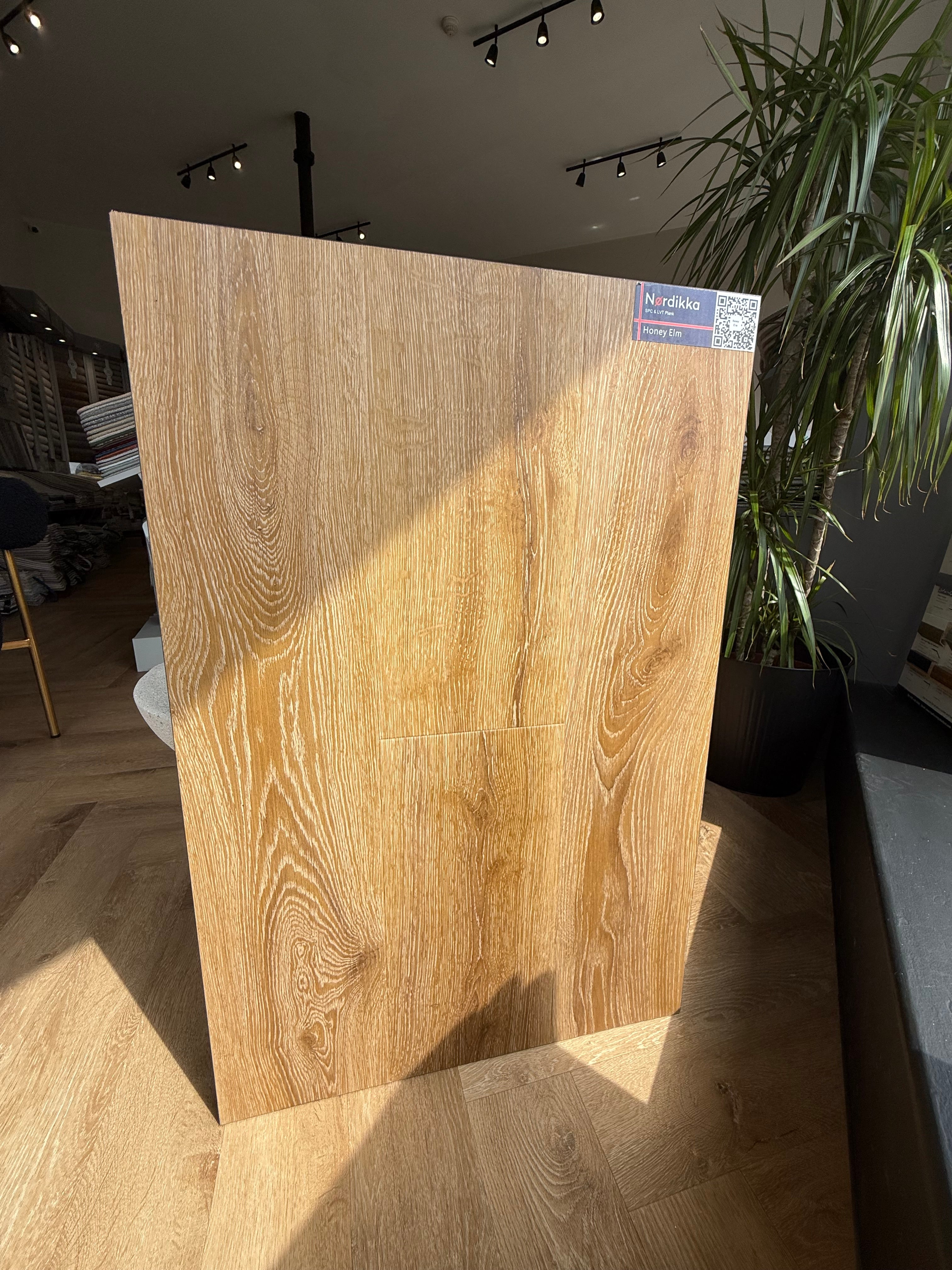 Nordikka Plank LVT Honey Elm
