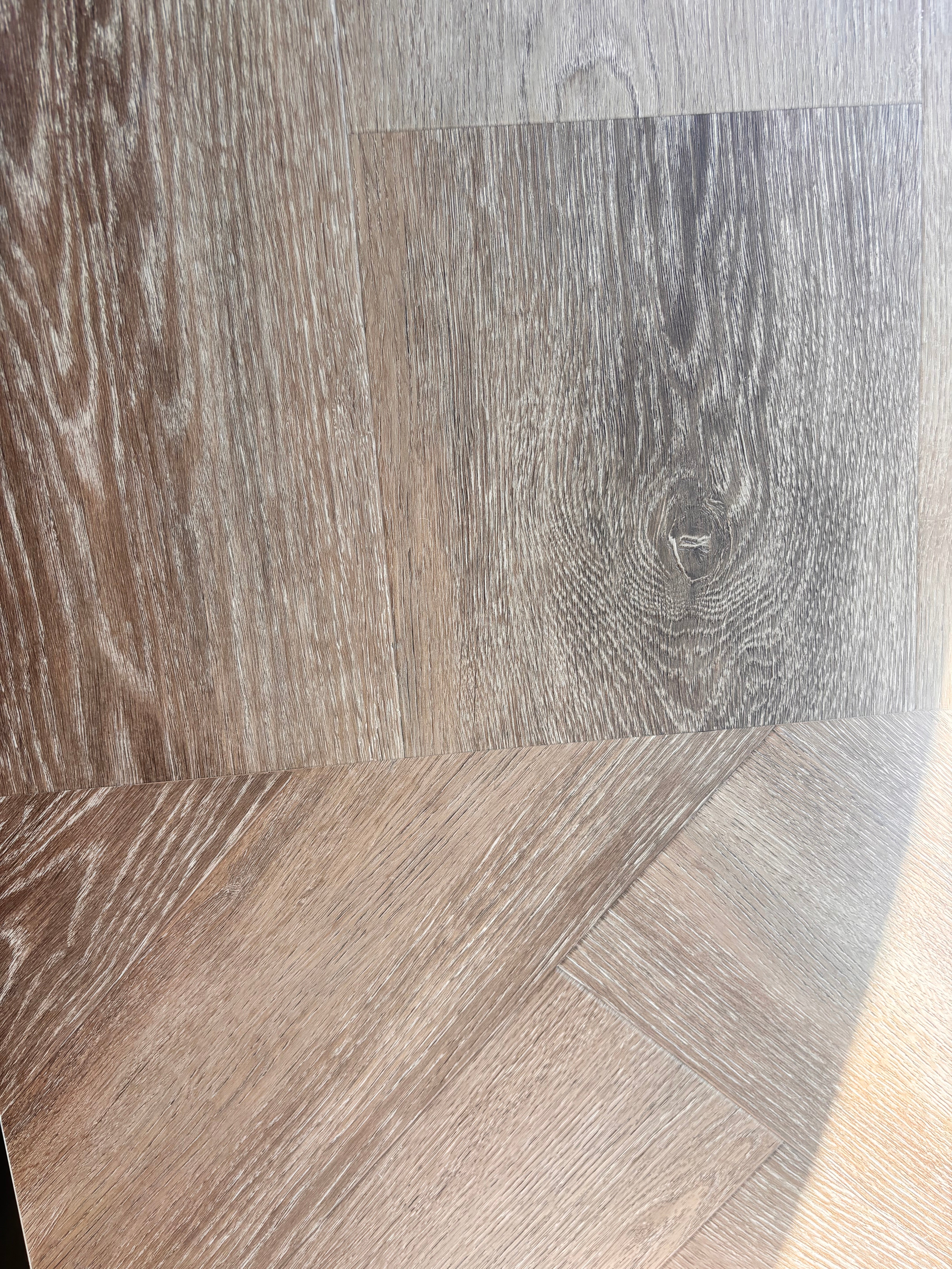 Cerused Oak Dark Brown Natural Solide Plank Click LVT Workshop55