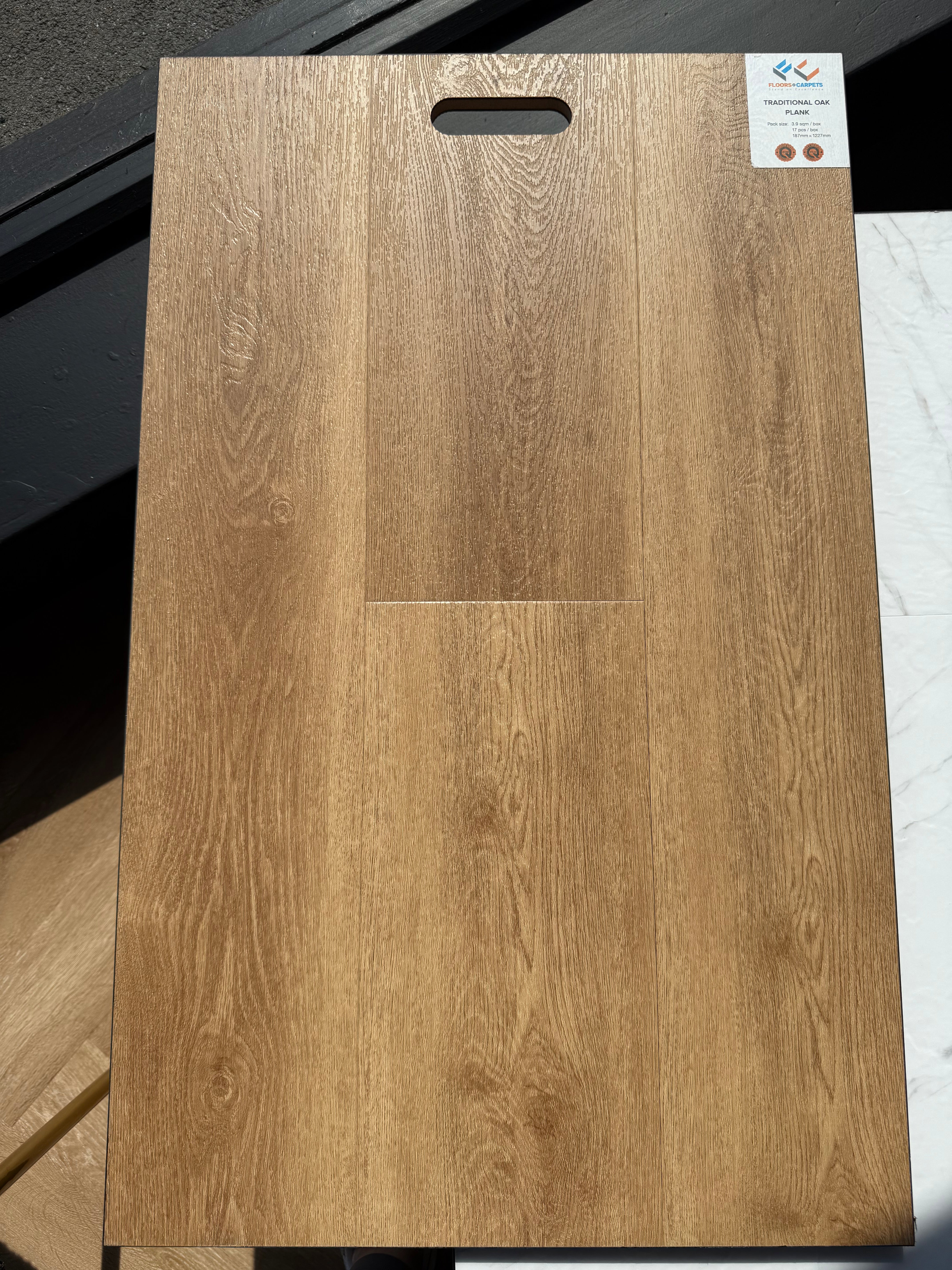 Traditional Oak Plank LVT