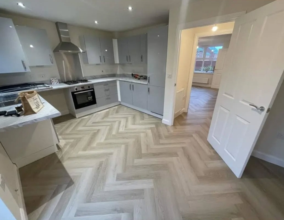 Soft Oak Greige Herringbone Solide Click LVT 30