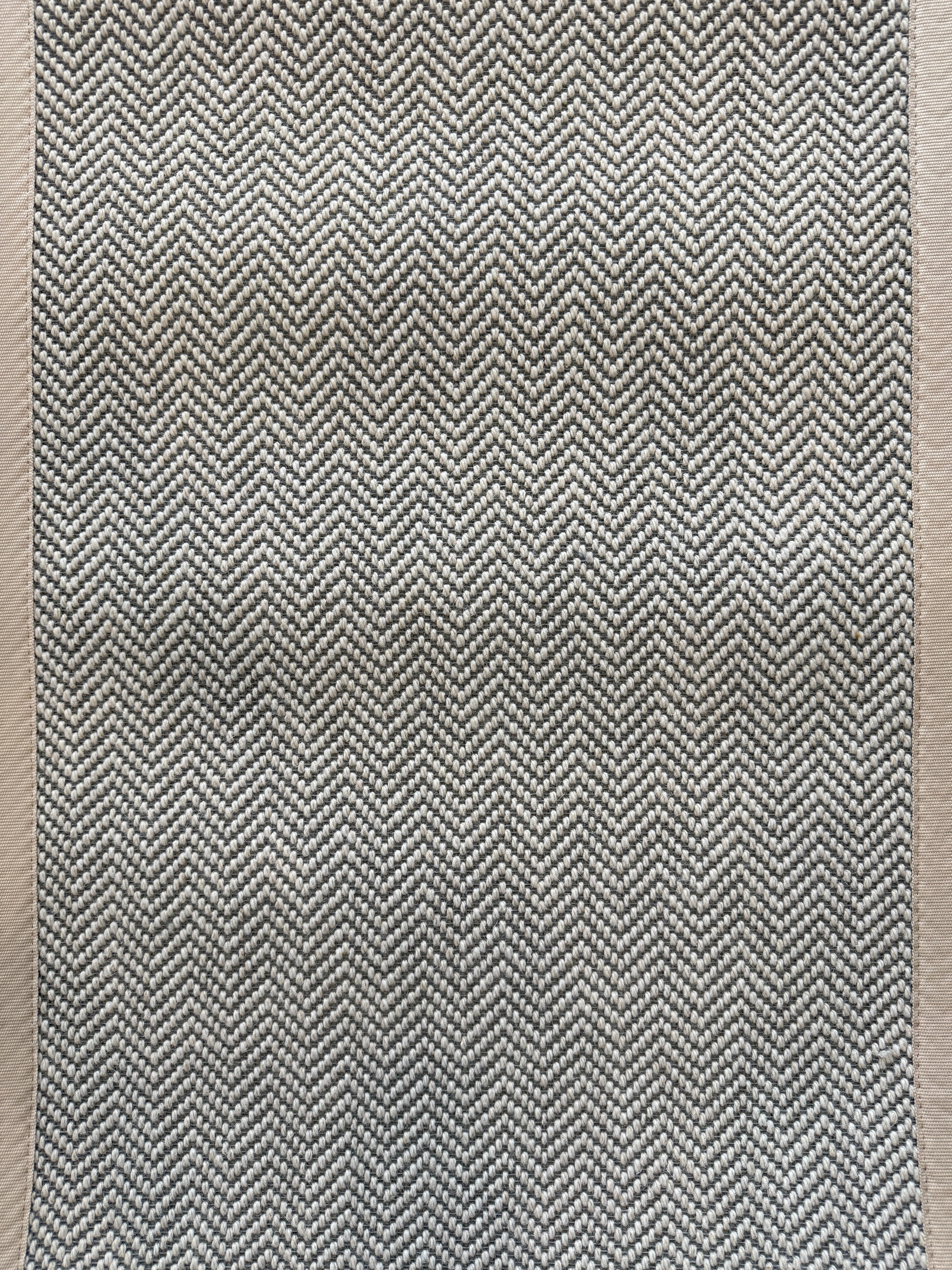 Flatweave Herringbone Stair Runner β Zinc | 65cm x 6.5m | Oatmeal Edge