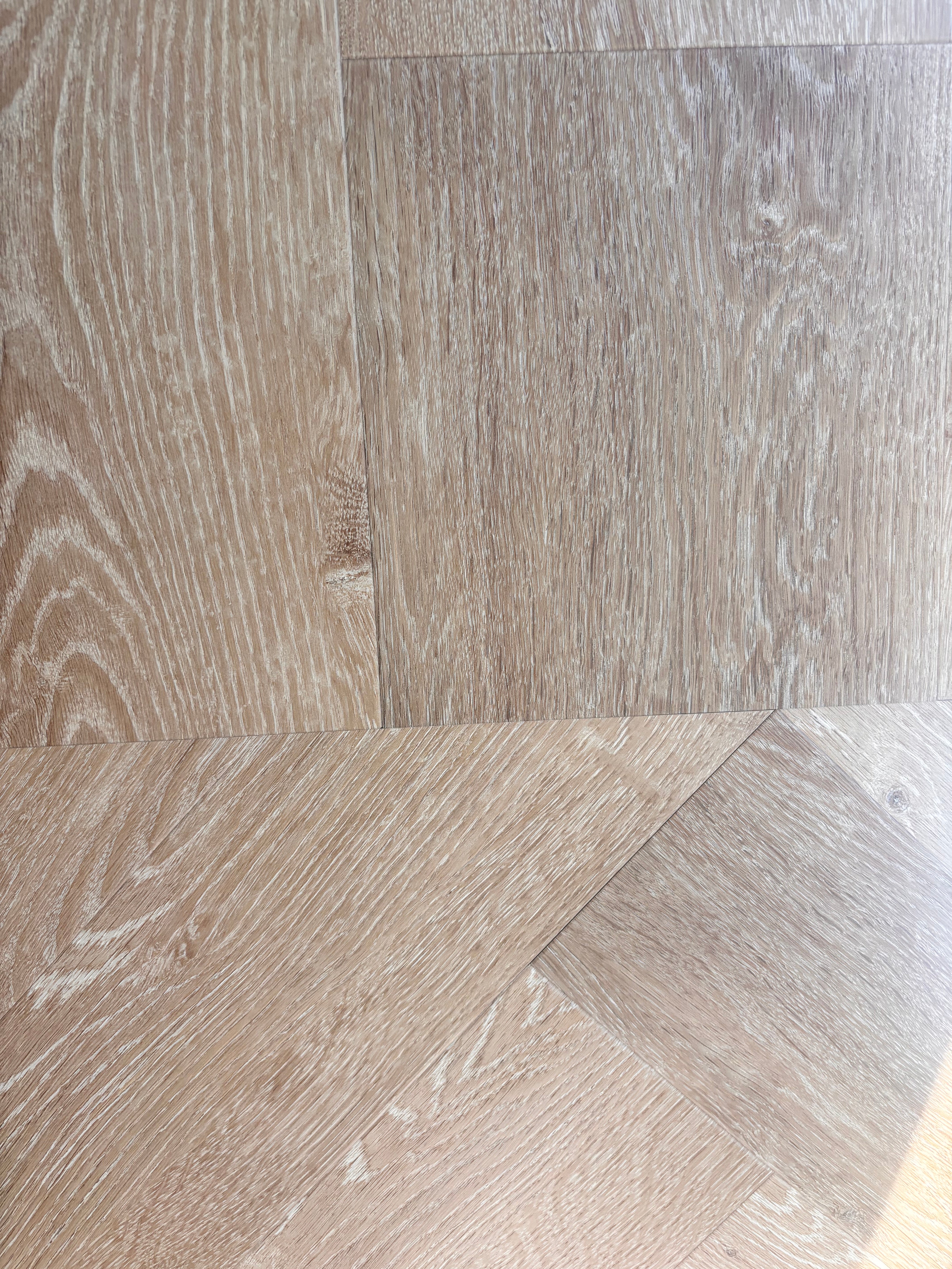 Prestige Oak Light Amber Solide Plank Click LVT Workshop55