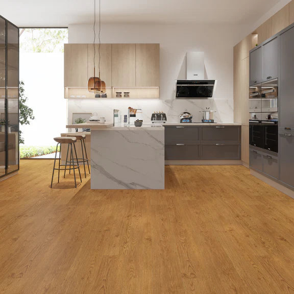 Warm oak tones for a timeless and elegant appearance