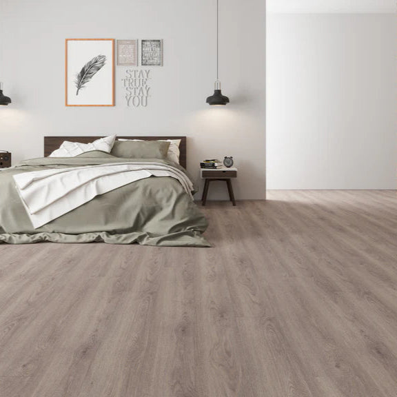 Silver Oak LVT flooring with soft grey oak tones and natural wood grain design.