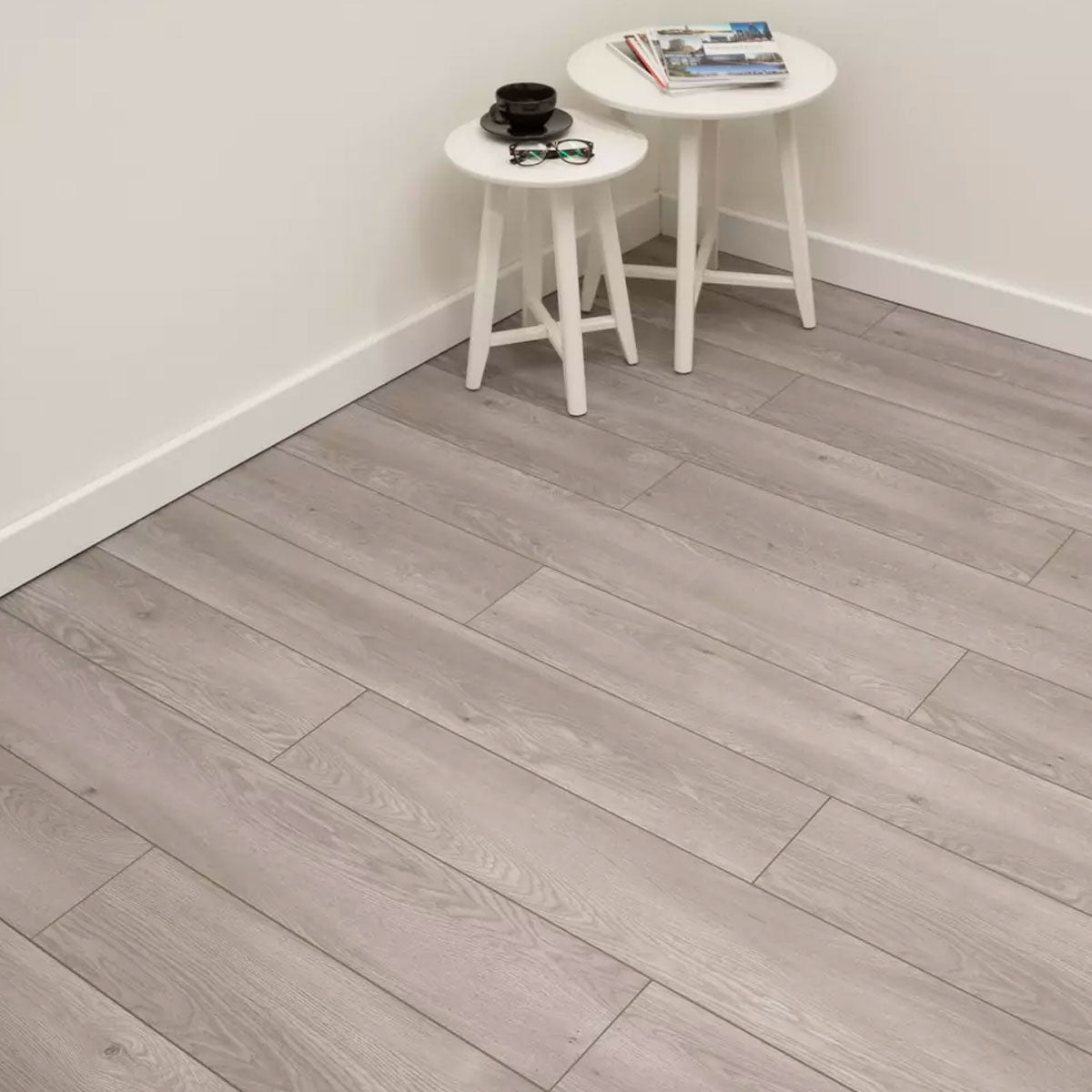 Love AQUA laminate flooring in Stream with soft, natural tones and wood-effect finish.